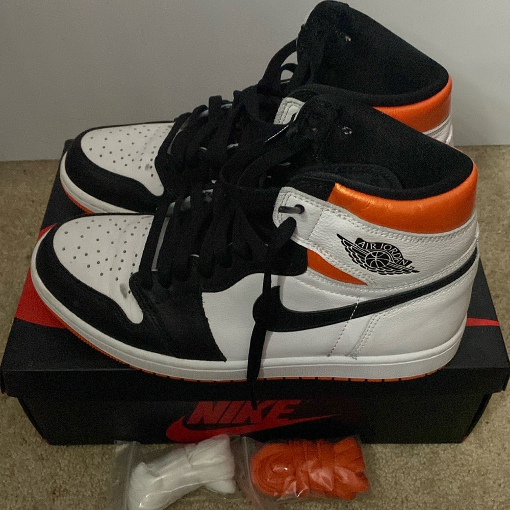 Retro high OG Electro orange Air Jordan 1
